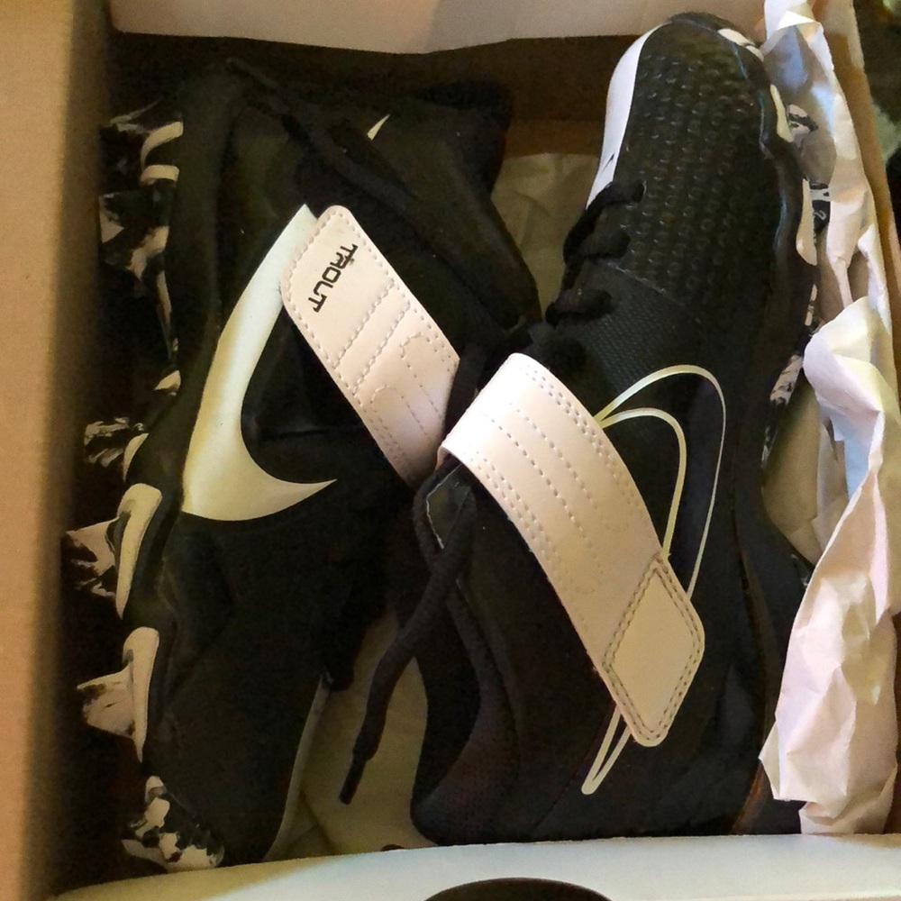 Brand new Nike baseball cleats